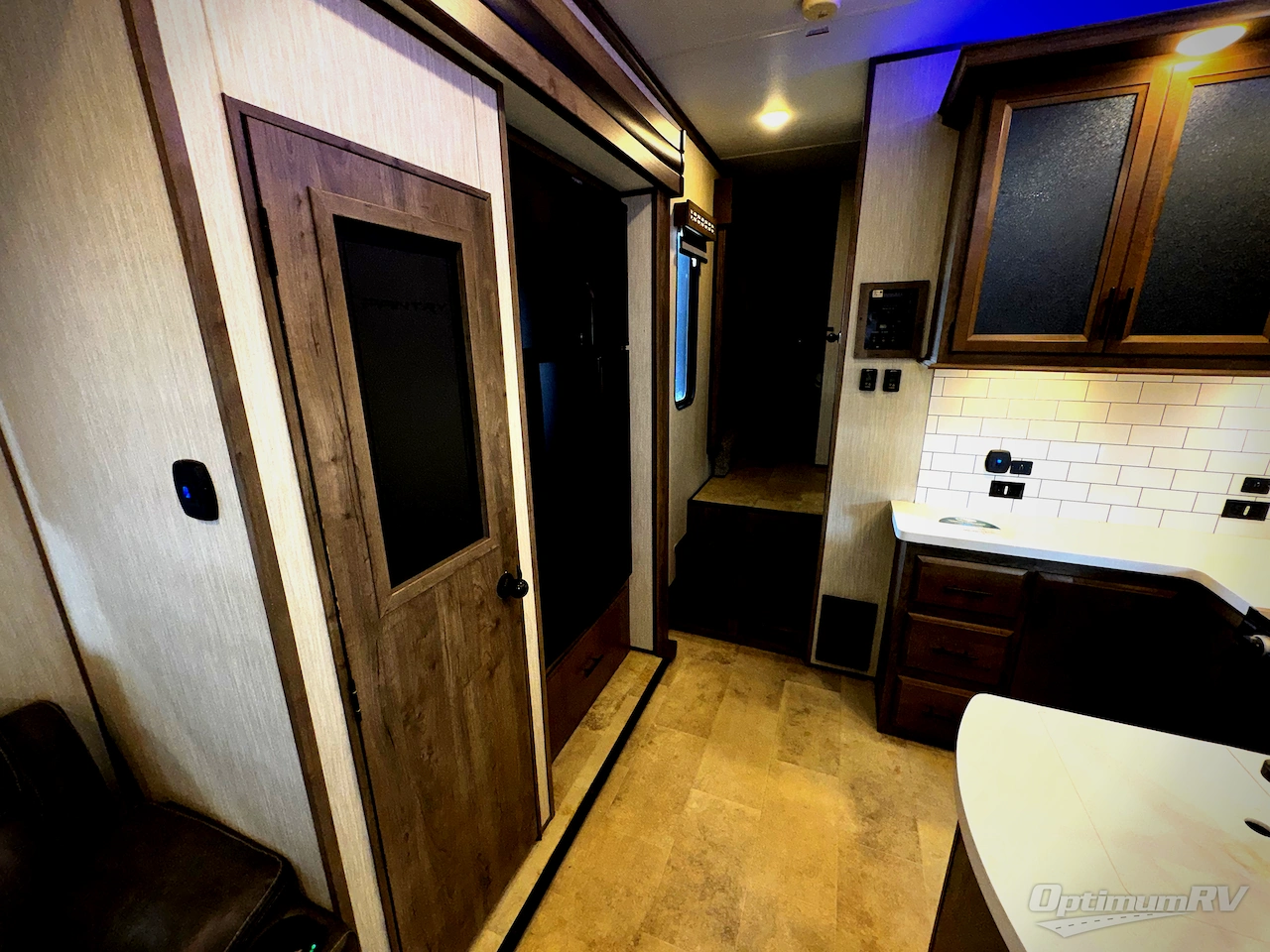 2021 Forest River Vengeance Rogue Armored VGF4007G2 Photo 4