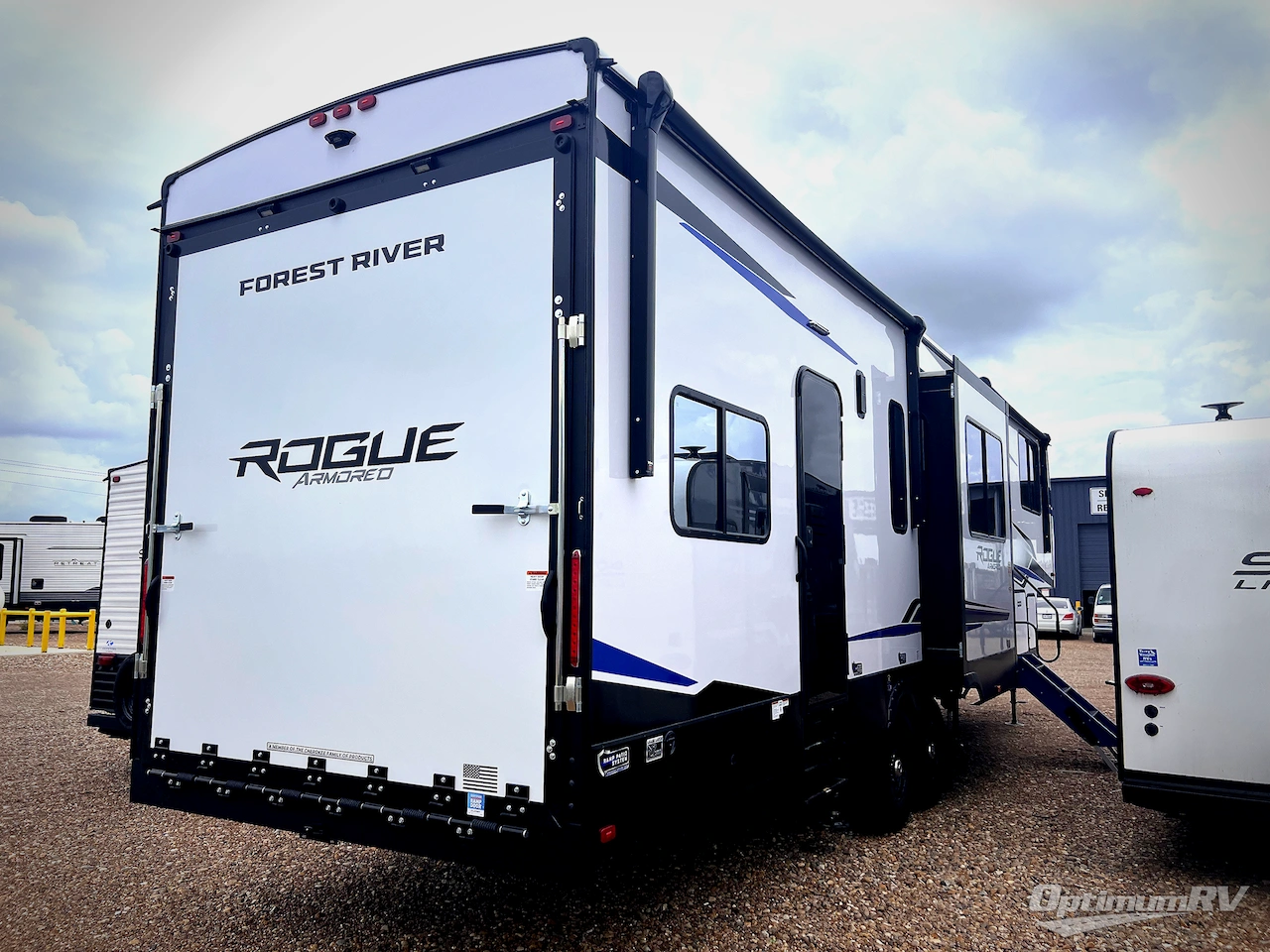 2026 Forest River Vengeance Rogue Armored 341GS11 Photo 2