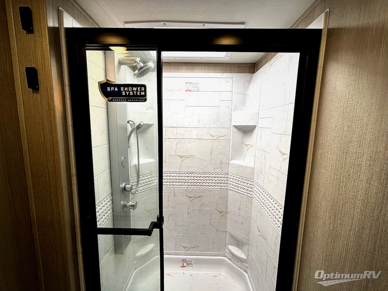 2026 Forest River Vengeance Rogue Armored 391T145 Photo 9