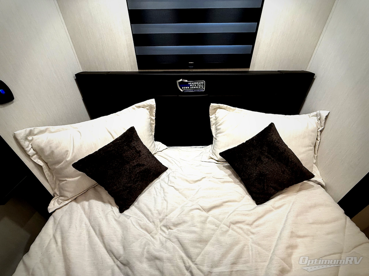 2026 Forest River Vengeance Rogue Armored 25L141 Photo 21