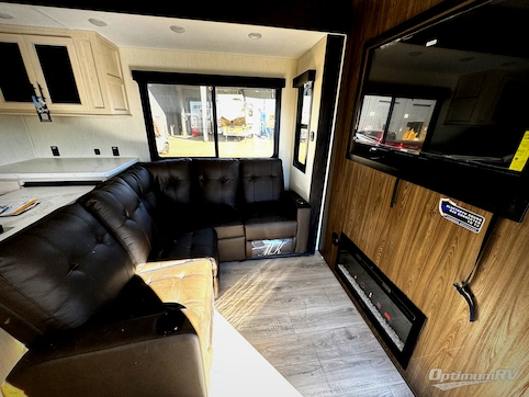 2026 Forest River Vengeance Rogue Armored 391T145 RV Photo 3