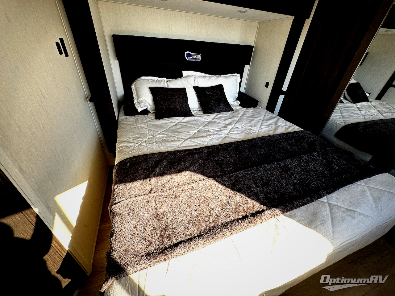 2026 Forest River Vengeance Rogue Armored 391T145 Photo 19