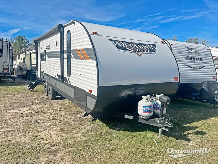 2022 Forest River Wildwood X-Lite 24RLXL RV Photo 1
