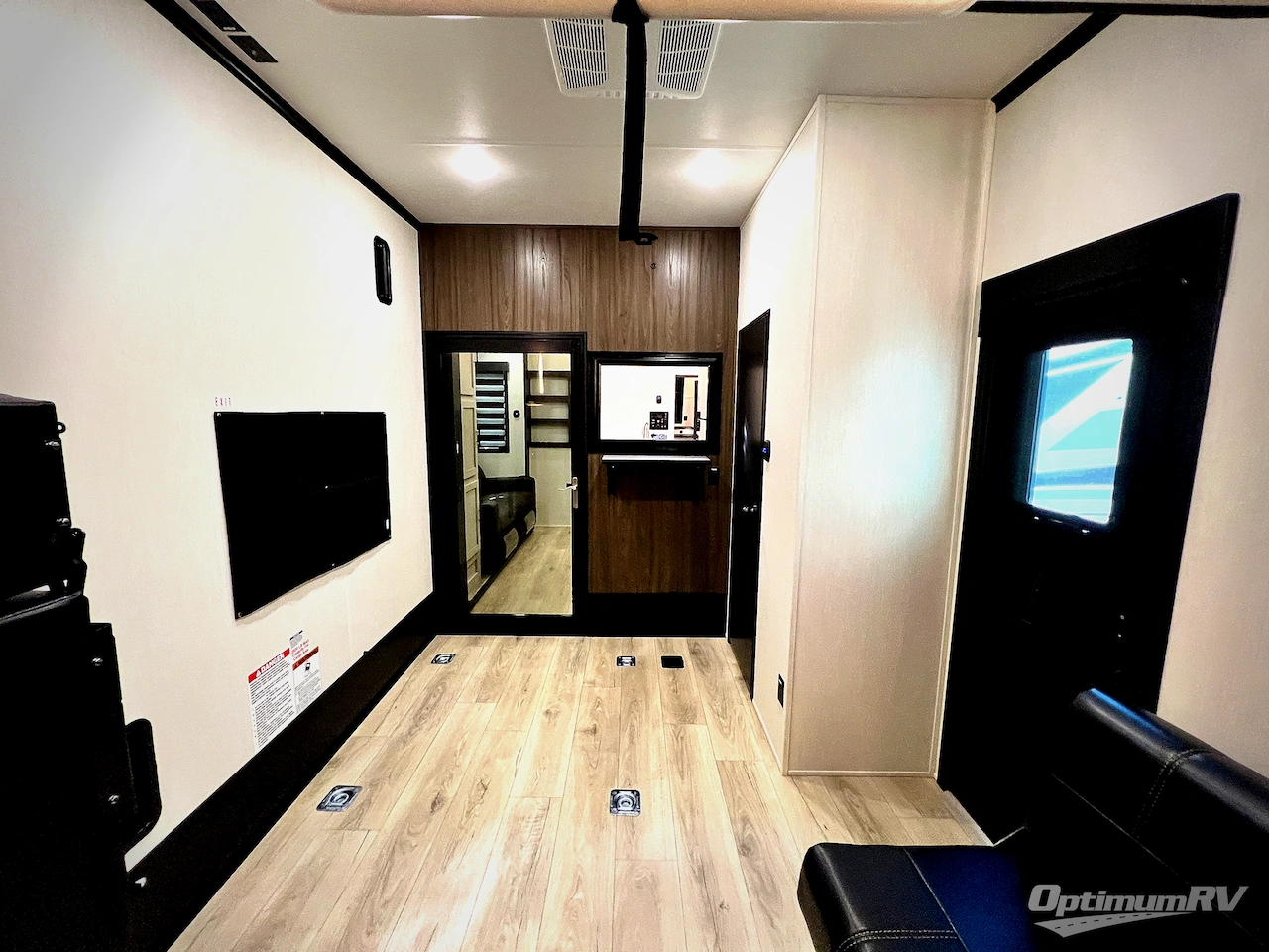 2026 Forest River Vengeance Rogue Armored 32L132 Photo 14