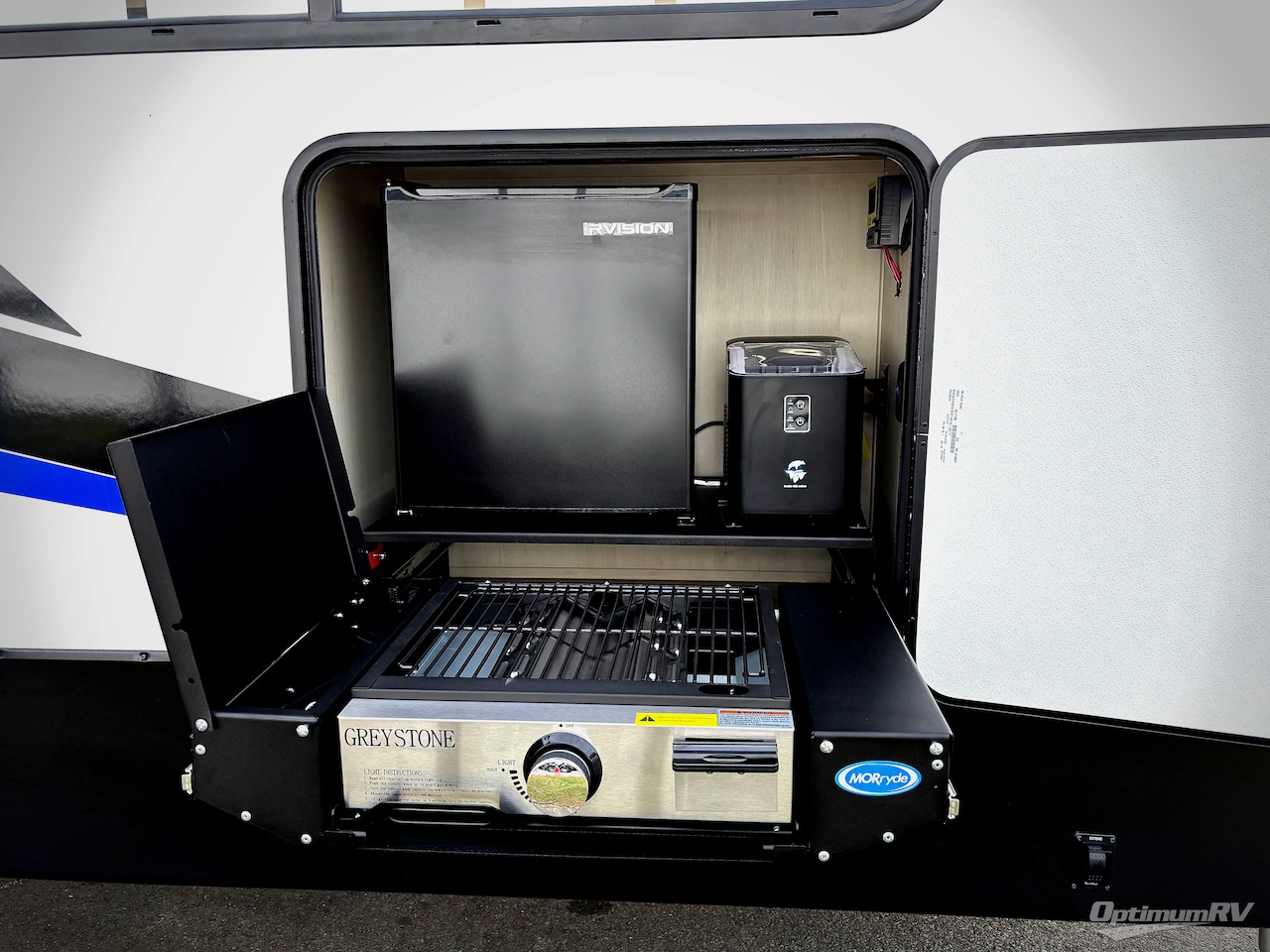 2026 Forest River Vengeance Rogue Armored 32L132 Photo 21