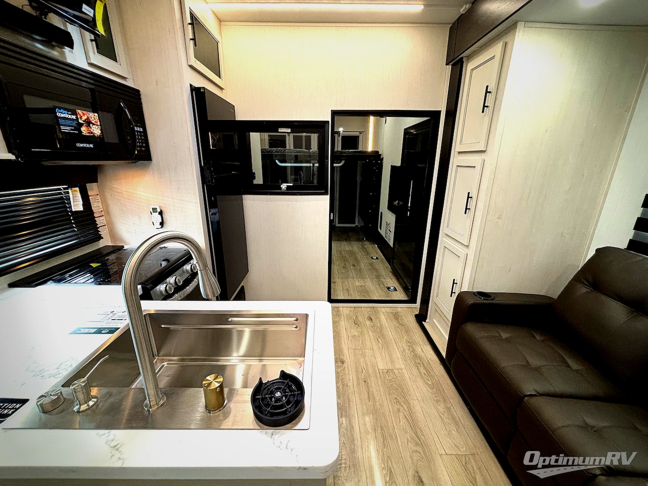 2026 Forest River Vengeance Rogue Armored 32L132 Photo 4