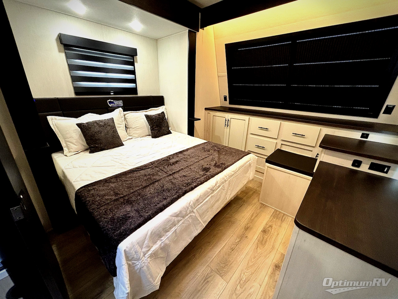 2026 Forest River Vengeance Rogue Armored 32L132 Photo 8