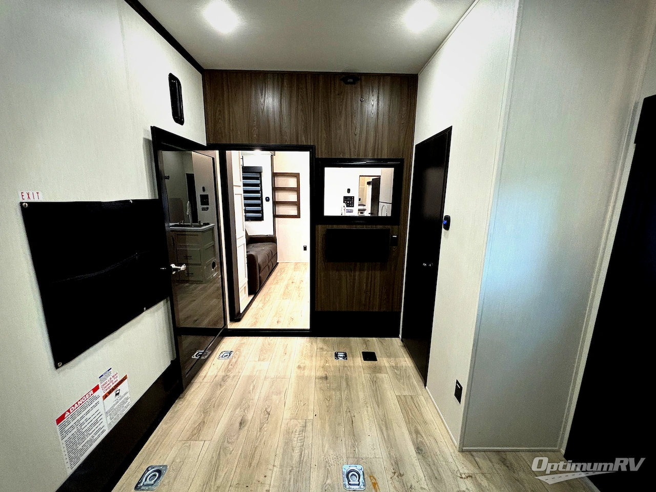 2026 Forest River Vengeance Rogue Armored 32L132 Photo 18