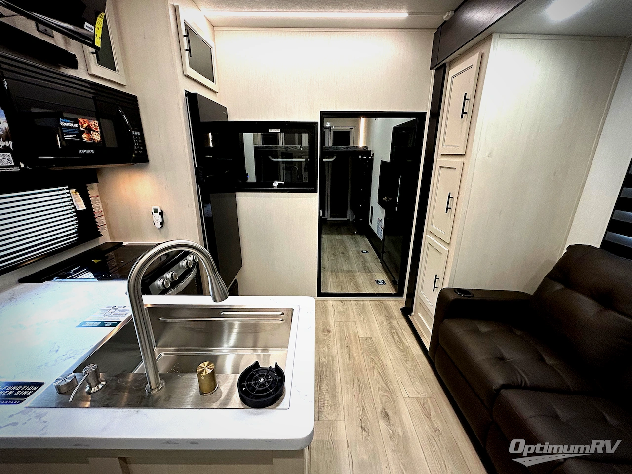 2026 Forest River Vengeance Rogue Armored 32L132 Photo 4