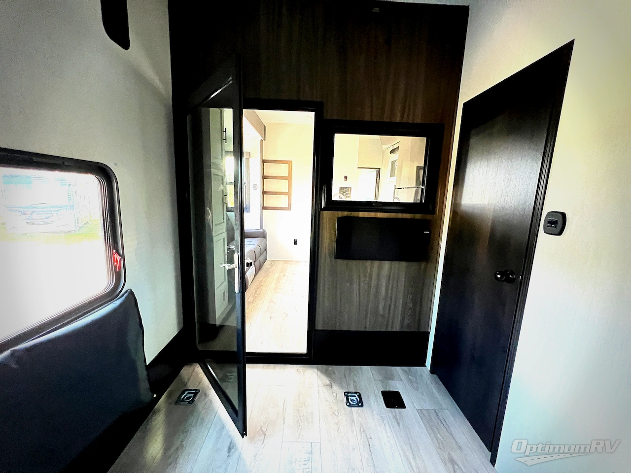 2026 Forest River Vengeance Rogue Armored 32L132 Photo 16