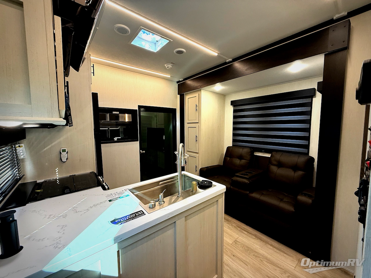 2026 Forest River Vengeance Rogue Armored 32L132 Photo 4