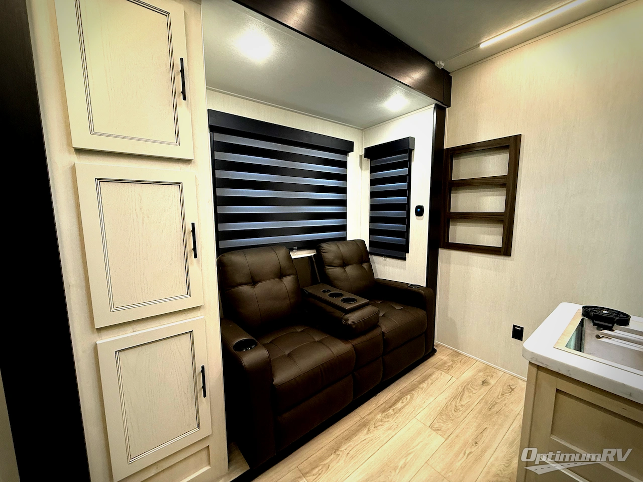 2026 Forest River Vengeance Rogue Armored 32L132 Photo 6