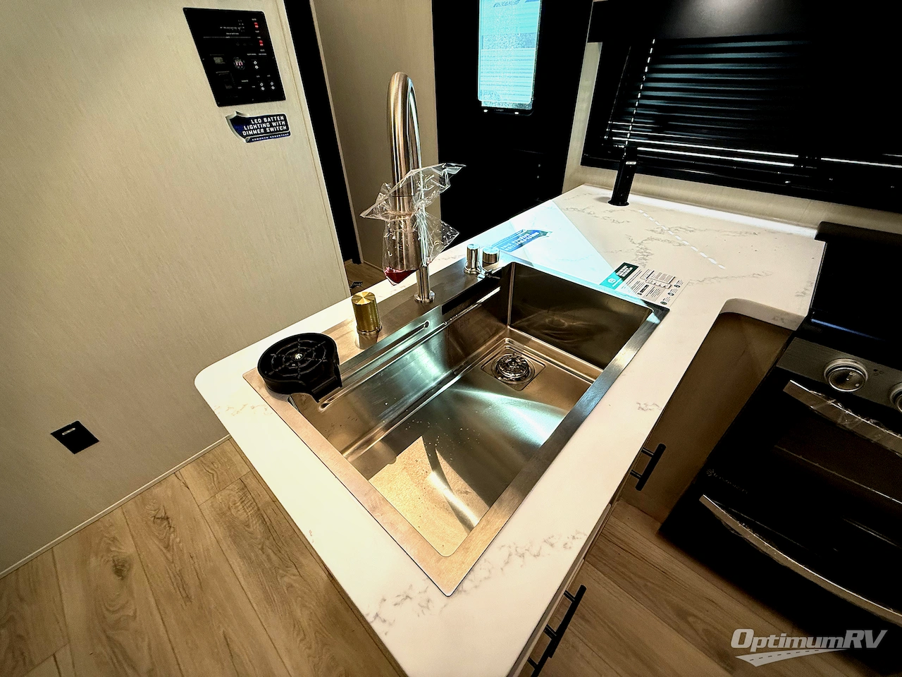 2026 Forest River Vengeance Rogue Armored 32L132 Photo 8