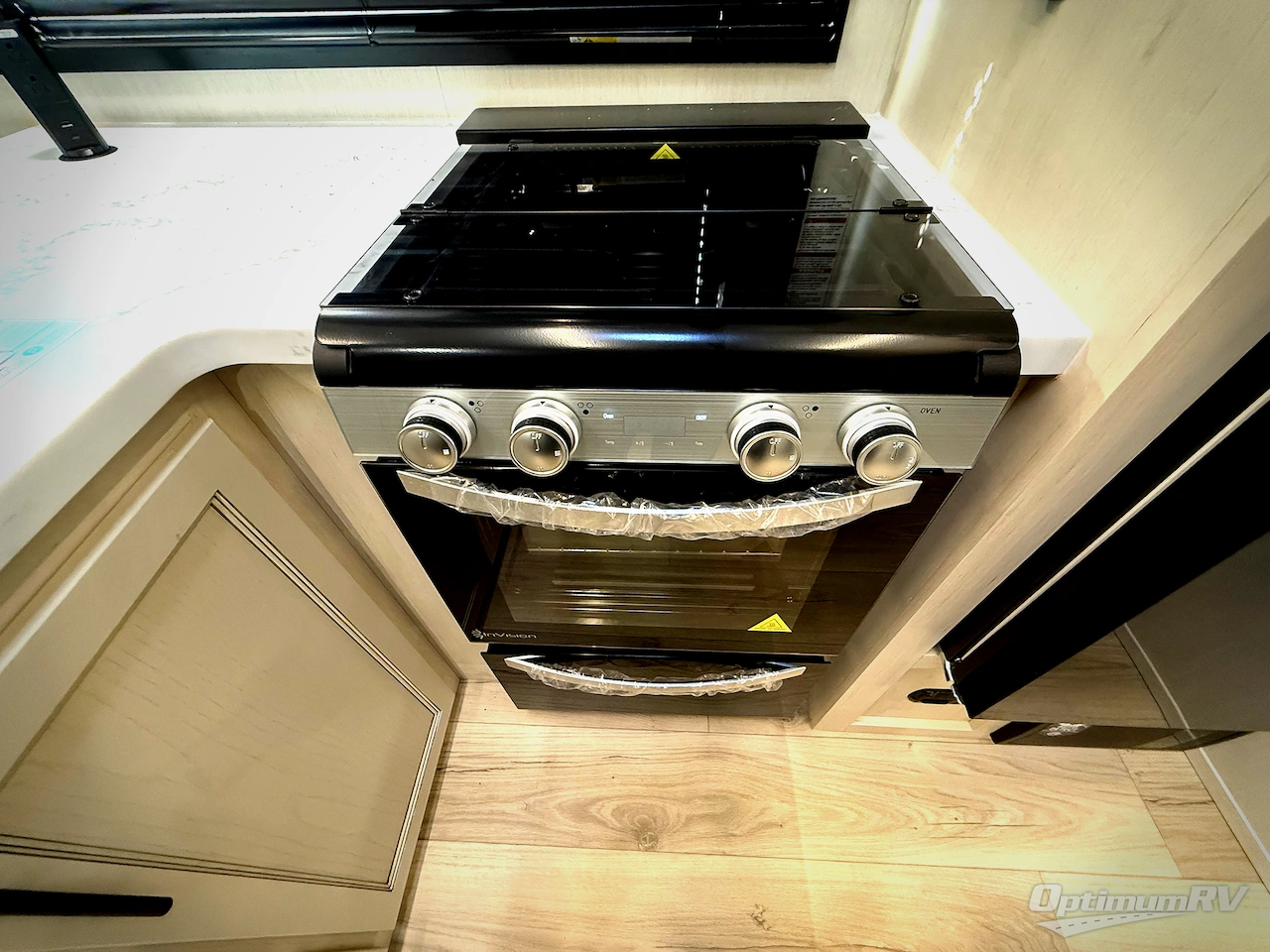 2026 Forest River Vengeance Rogue Armored 32L132 Photo 9