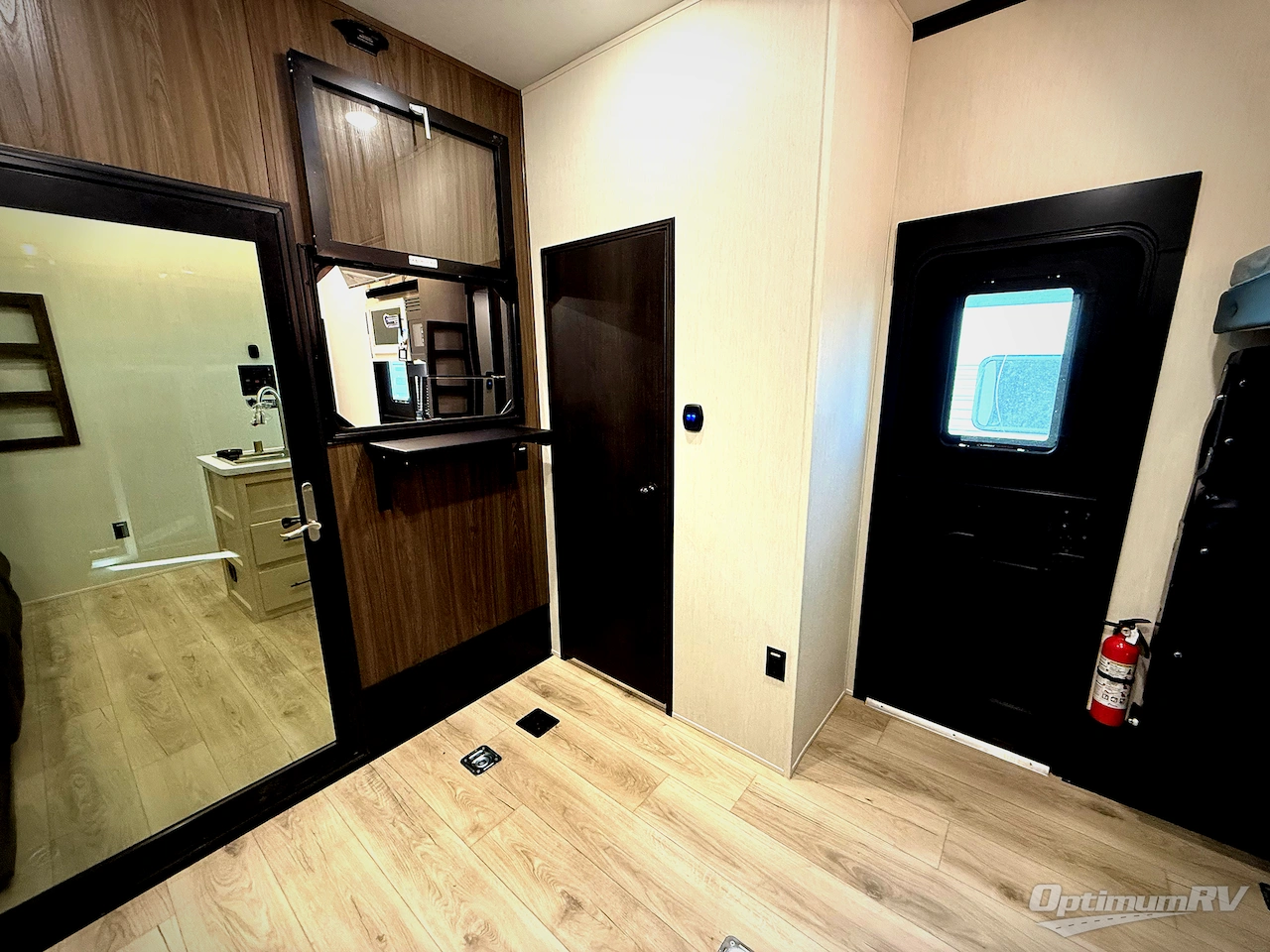 2026 Forest River Vengeance Rogue Armored 32L132 Photo 17