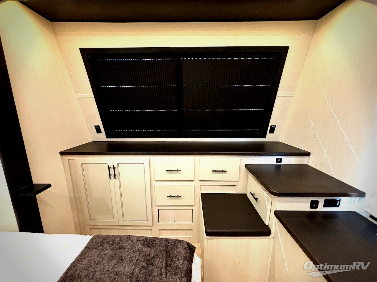 2026 Forest River Vengeance Rogue Armored 26L140 Photo 10