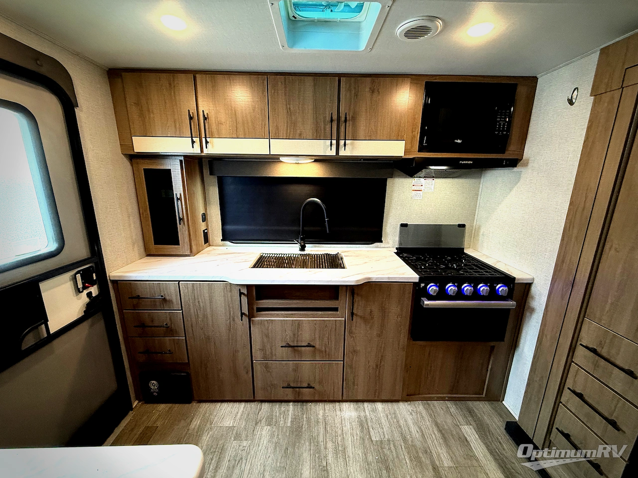 2023 Grand Design Imagine XLS 23LDE Photo 7