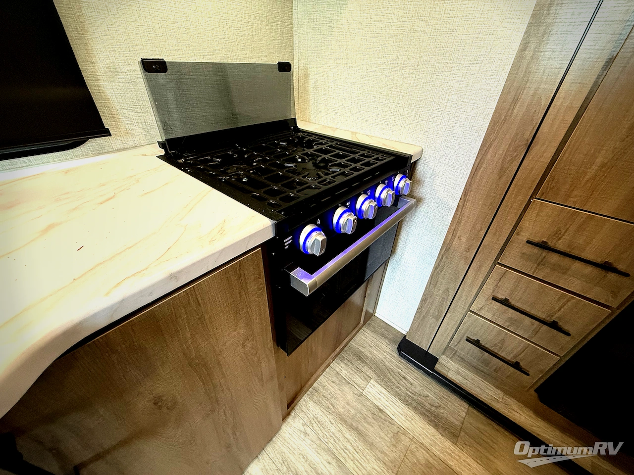 2023 Grand Design Imagine XLS 23LDE Photo 9