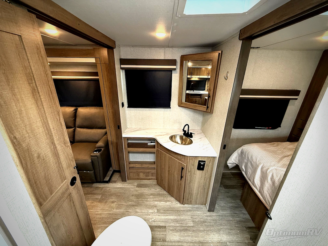 2023 Grand Design Imagine XLS 23LDE Photo 16