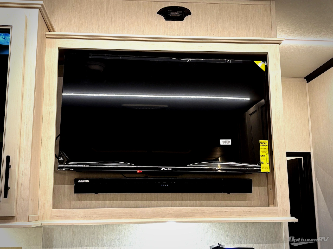 2026 Forest River Vengeance Rogue Armored 26L140 Photo 15