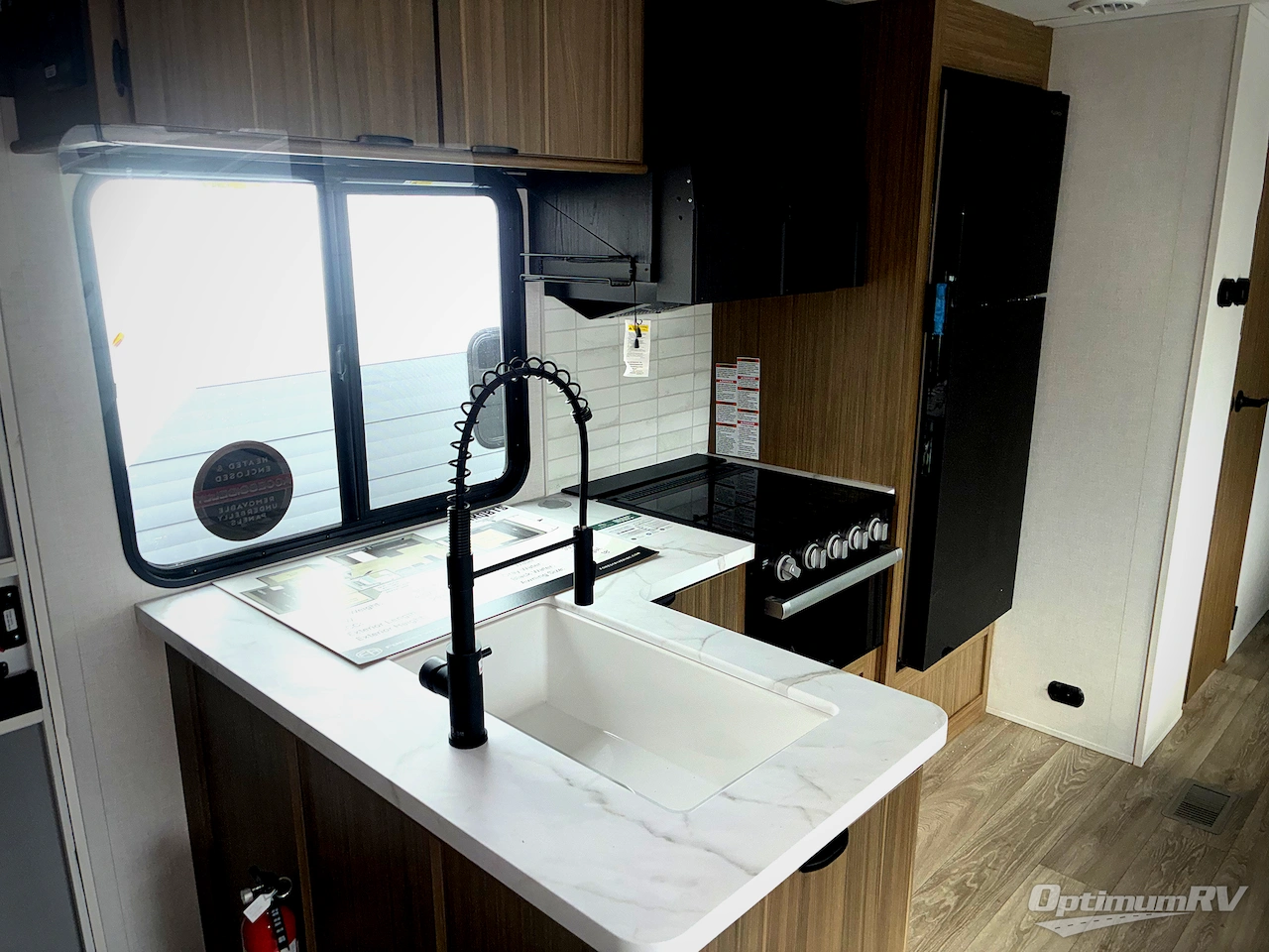 2026 Forest River Wildwood 31KQBTS Photo 7