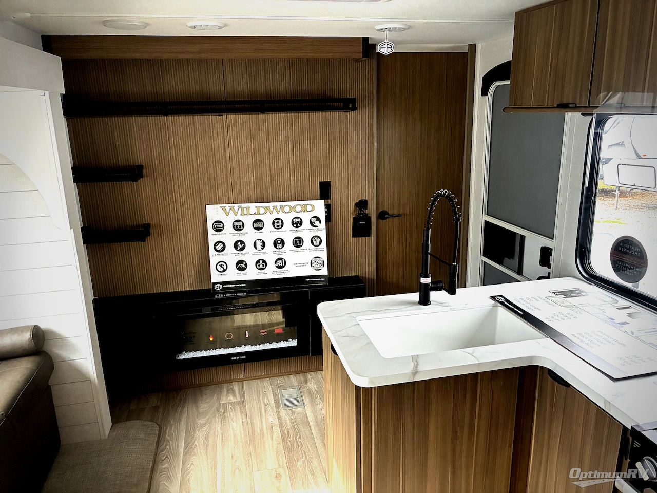 2026 Forest River Wildwood 31KQBTS Photo 16