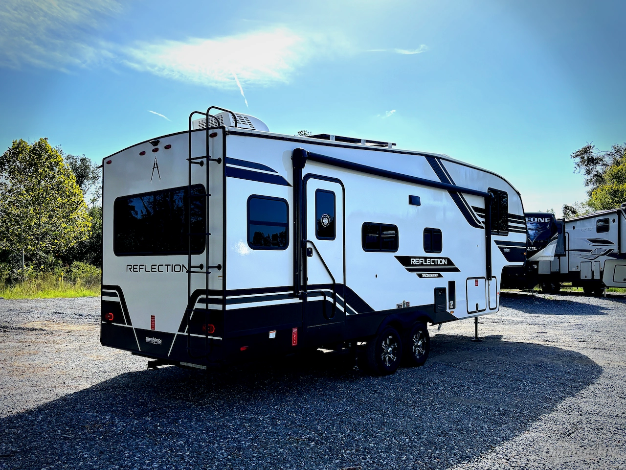 2026 Grand Design Reflection 150 Series 260RD Photo 3