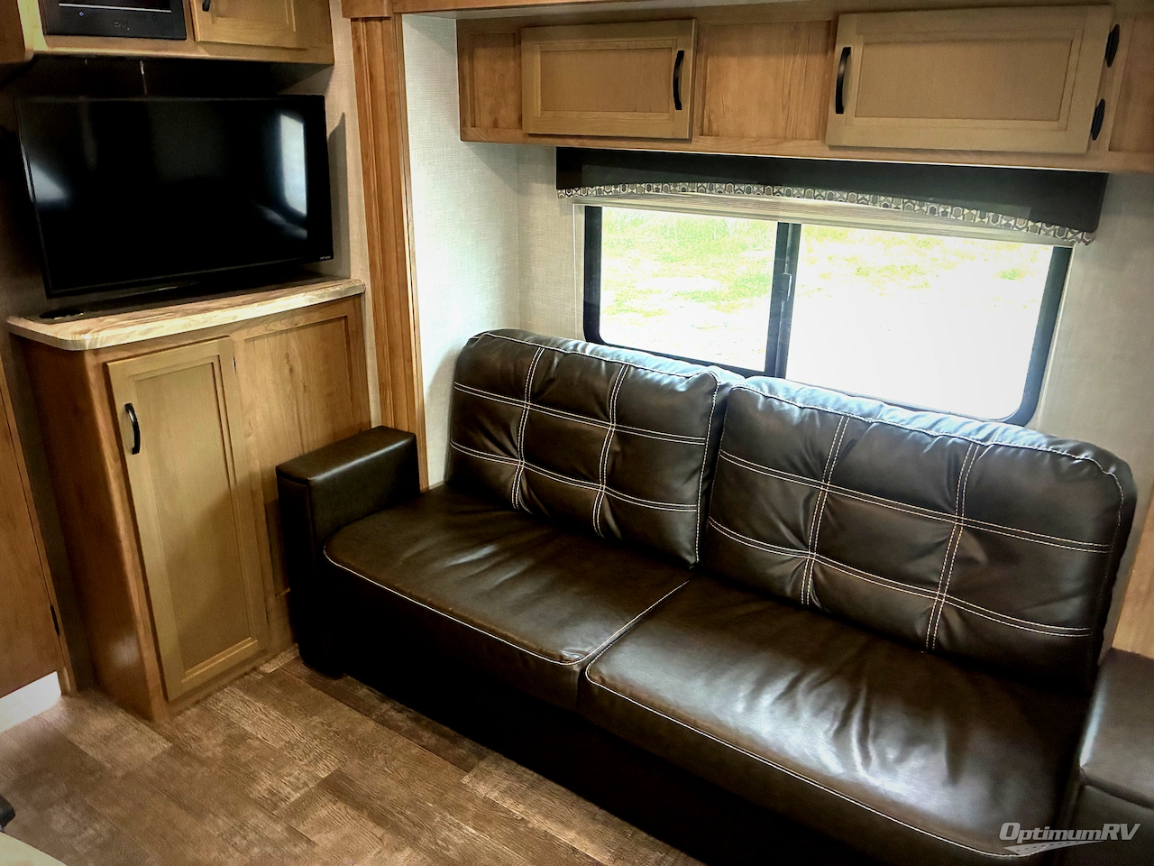 2020 Winnebago Towables Micro Minnie 2106FBS Photo 3