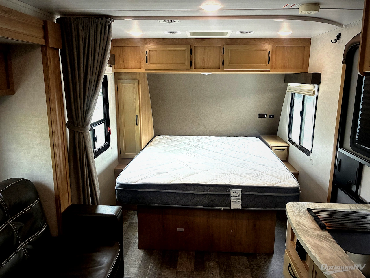 2020 Winnebago Towables Micro Minnie 2106FBS Photo 6