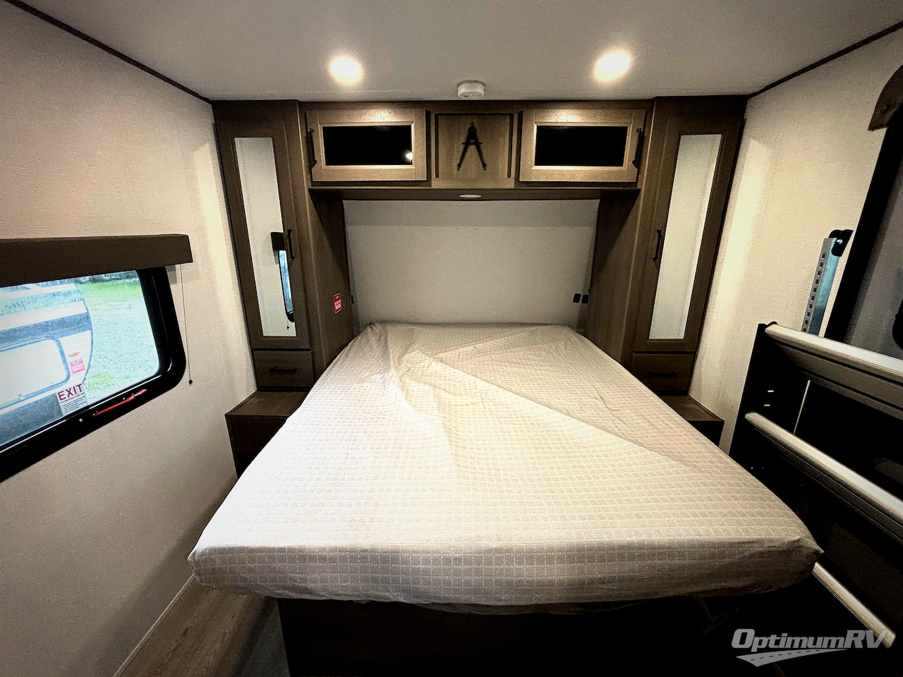2026 Grand Design Transcend 245RLT Photo 8