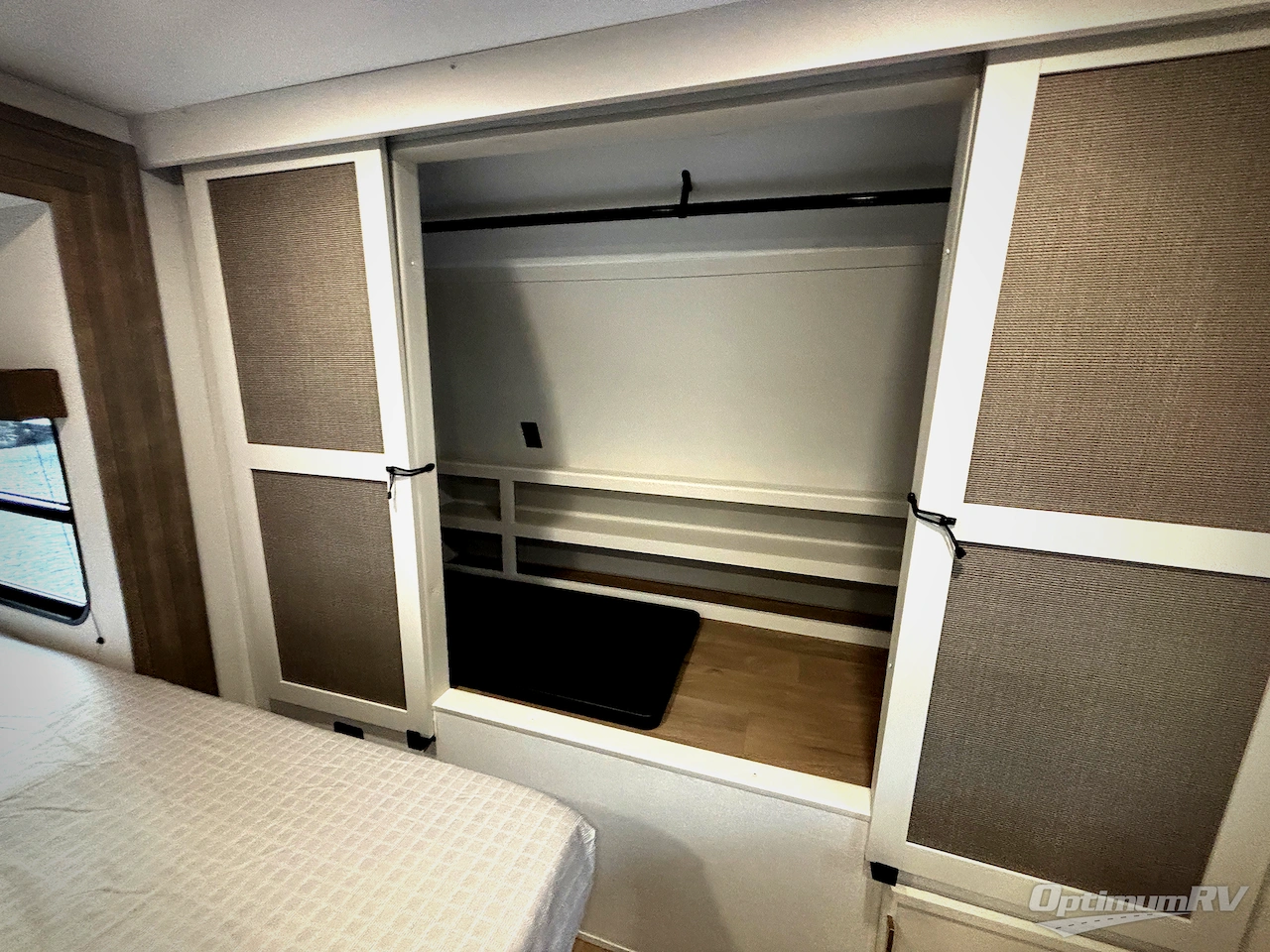 2026 Grand Design Transcend 335BHT Photo 19