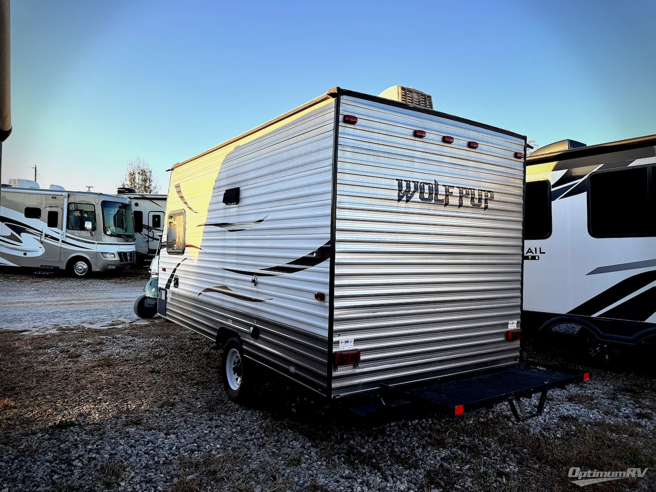 2015 Forest River Cherokee Wolf Pup 16BHS Photo 3
