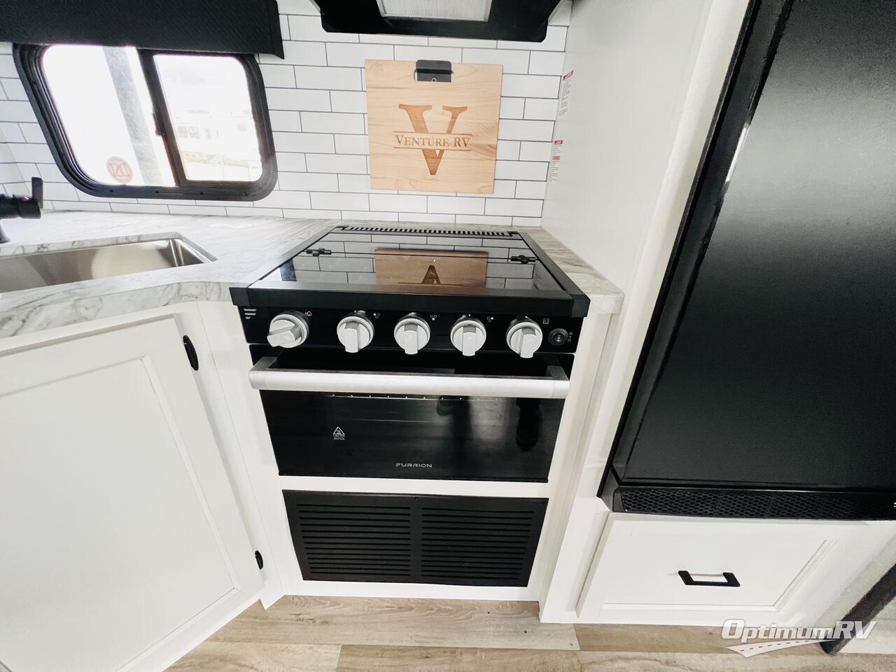 2025 Venture SportTrek ST292VBH Photo 8
