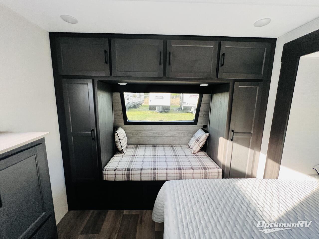 2025 Venture SportTrek ST292VBH Photo 15