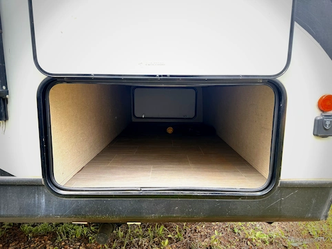 2018 Dutchmen Kodiak Ultra Lite 201QB RV Photo 2