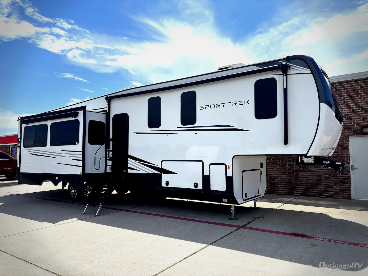 2027 Venture SportTrek Touring Edition STTF354VBH Photo 1