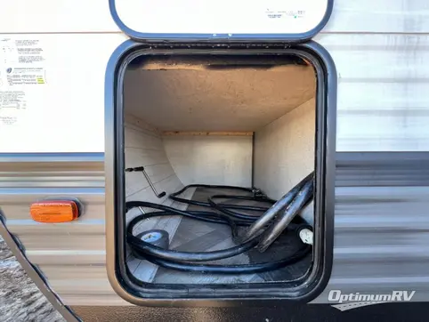 2021 Forest River Wildwood 33TS RV Photo 4