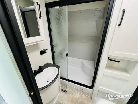 2025 Palomino Puma Destination 38RLB RV Photo 4