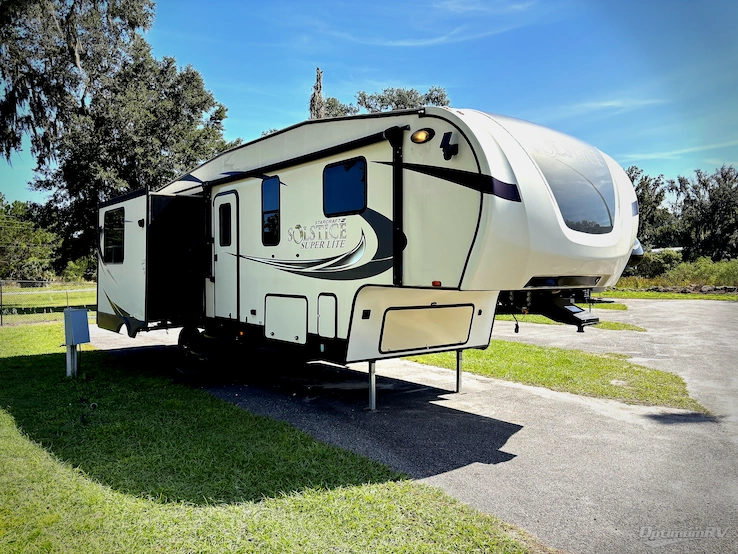 2017 Starcraft Solstice Super Lite 27RLS RV Photo 1