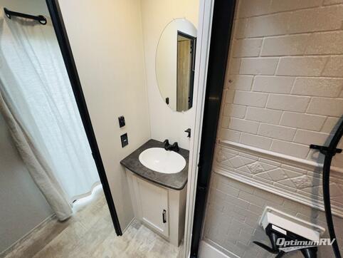 2025 Palomino Puma Destination 39DBT RV Photo 4