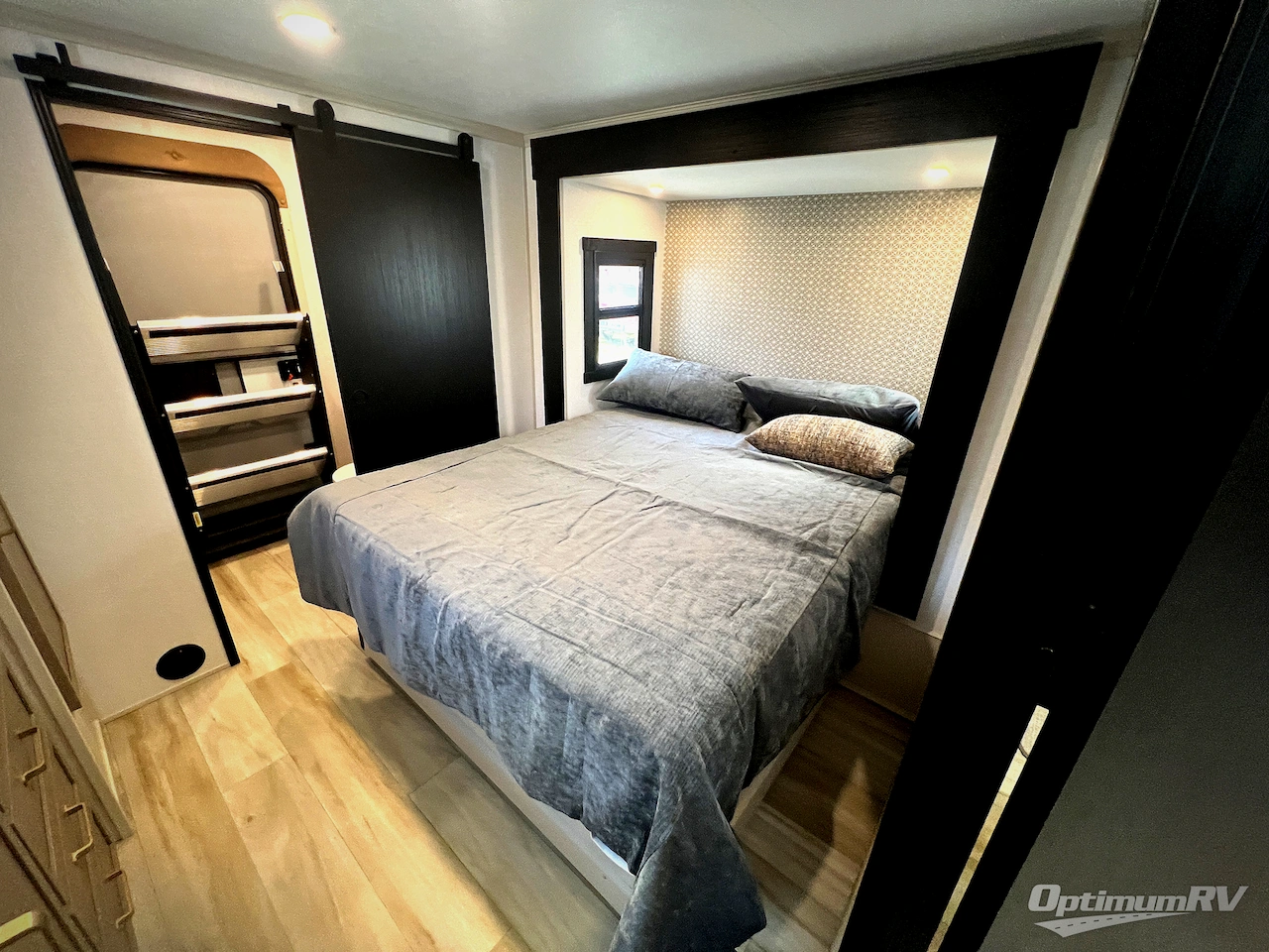 2026 Forest River Salem Hemisphere 376FAM Photo 13