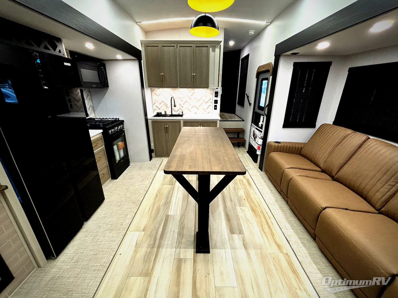 2026 Forest River Salem Hemisphere 376FAM Photo 5