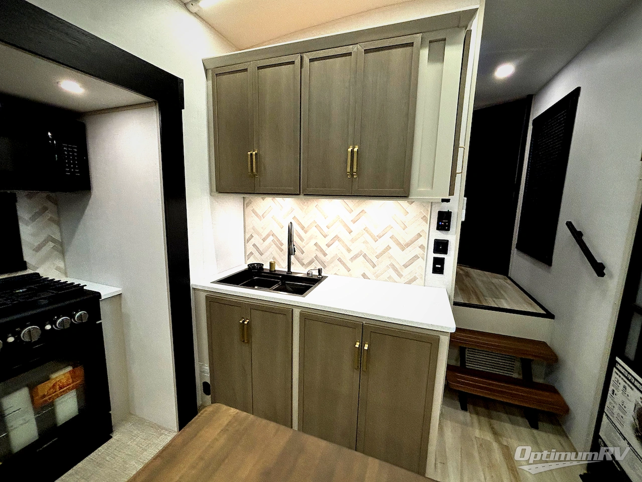 2026 Forest River Salem Hemisphere 376FAM Photo 15