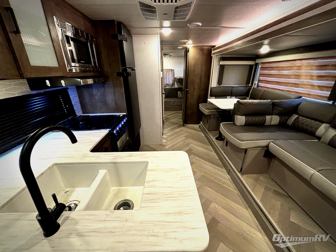 2022 Forest River Wildwood X-Lite 28VBXL Photo 4