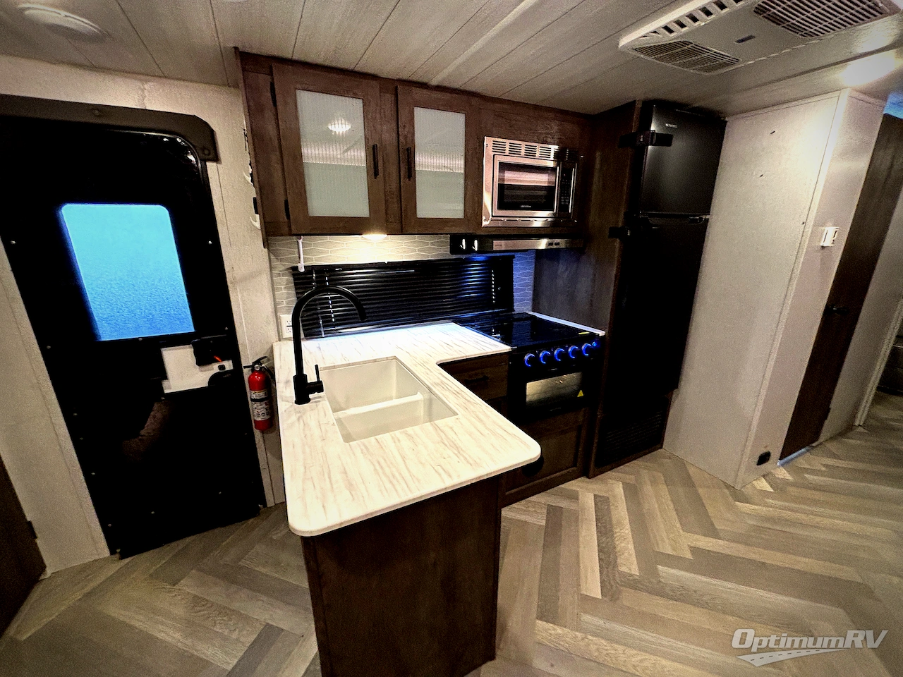 2022 Forest River Wildwood X-Lite 28VBXL Photo 9
