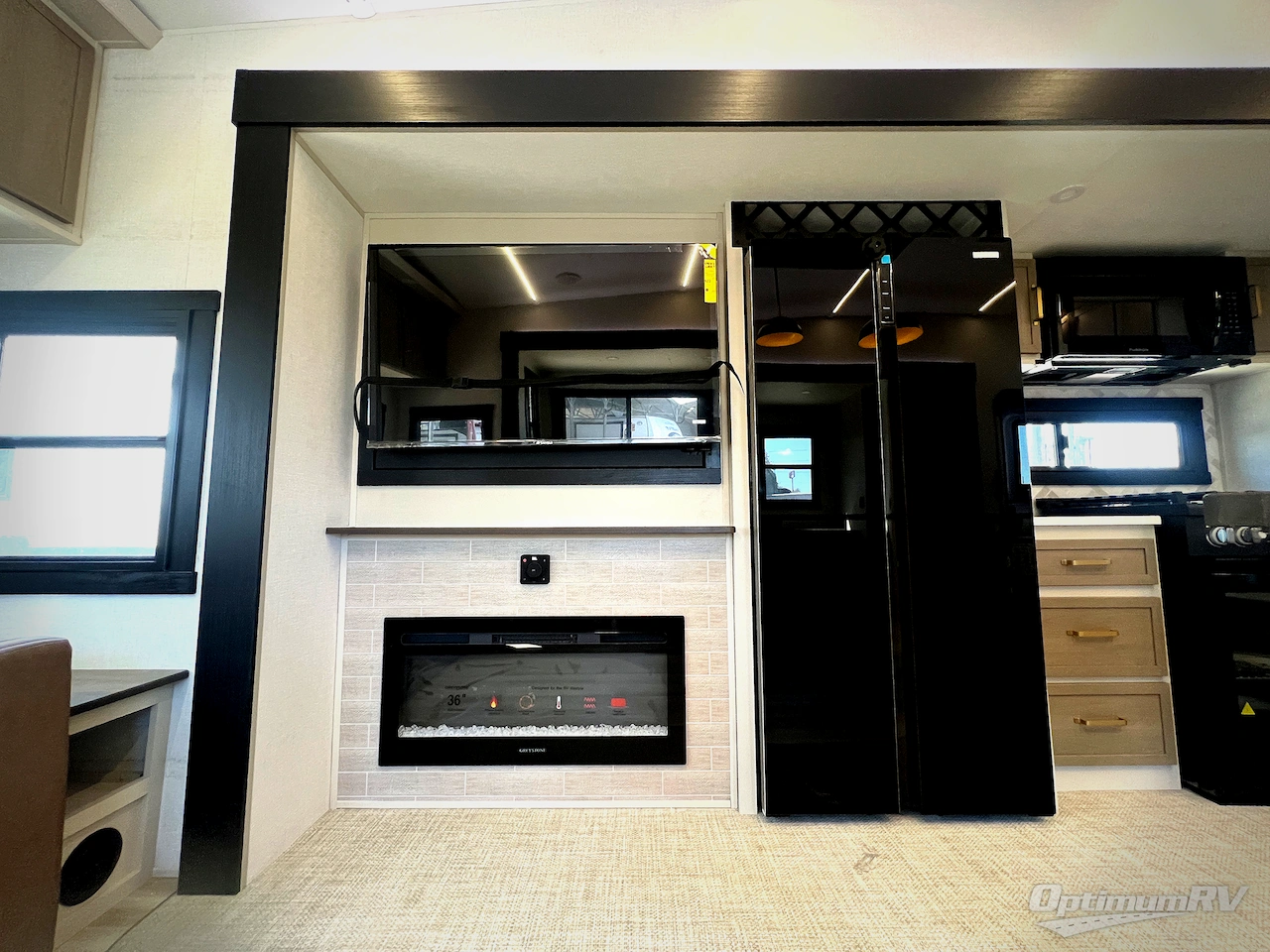 2026 Forest River Salem Hemisphere 380WDR Photo 7