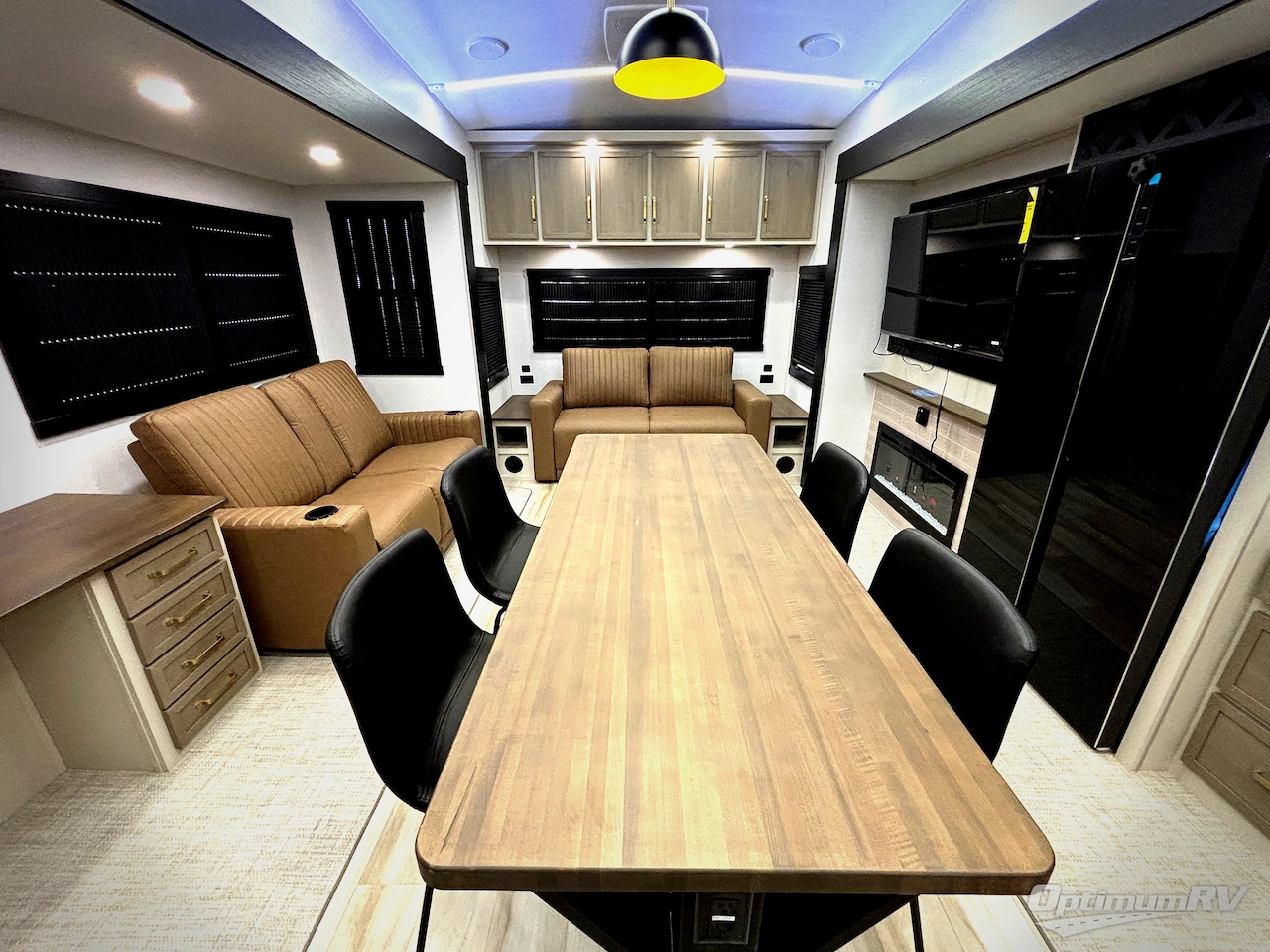 2026 Forest River Salem Hemisphere 380WDR Photo 4