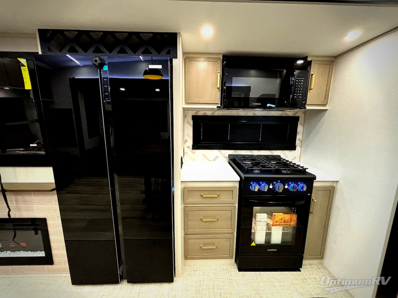 2026 Forest River Salem Hemisphere 380WDR Photo 21