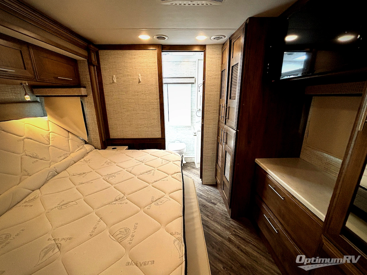 2024 Entegra Accolade 37K Photo 17