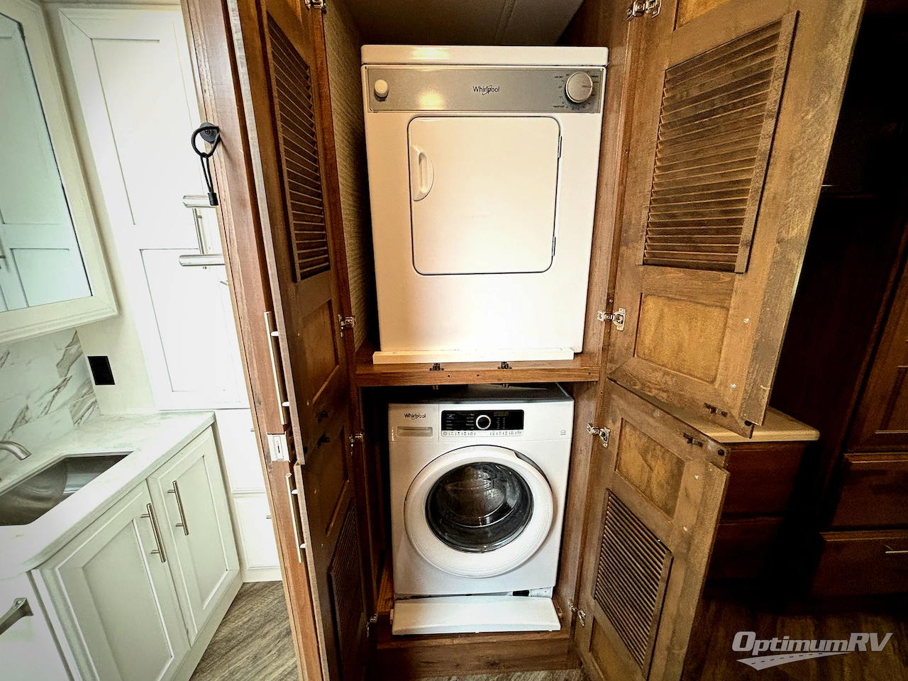 2024 Entegra Accolade 37K Photo 19